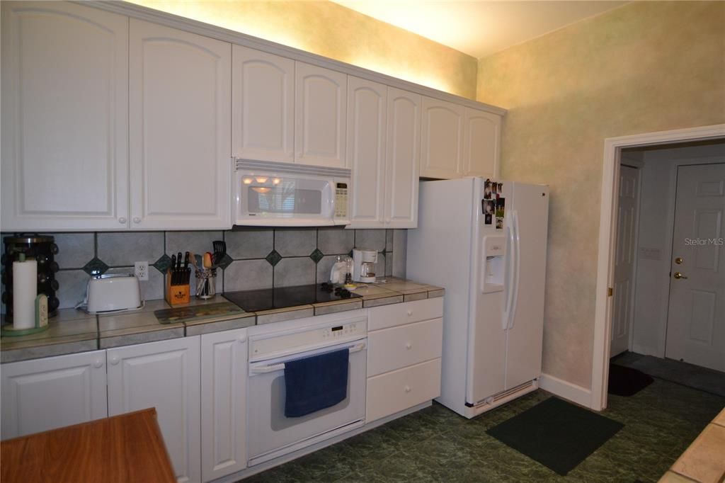 For Rent: $3,000 (3 beds, 2 baths, 1752 Square Feet)