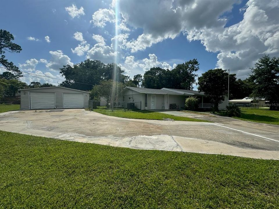 Active With Contract: $299,000 (3 beds, 2 baths, 1918 Square Feet)