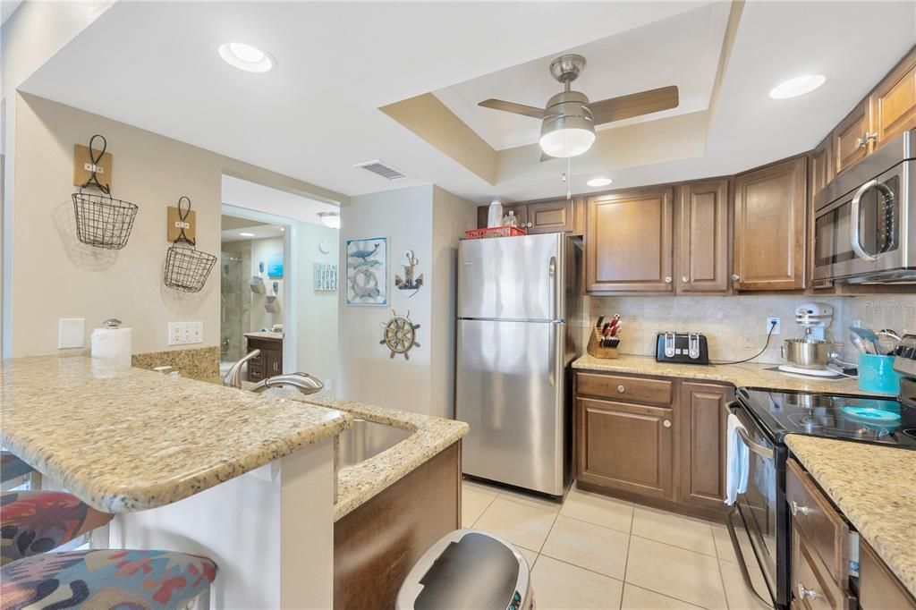 For Sale: $699,900 (2 beds, 1 baths, 1112 Square Feet)