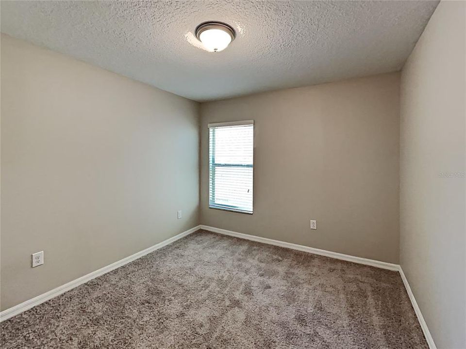 For Rent: $2,160 (4 beds, 2 baths, 1918 Square Feet)