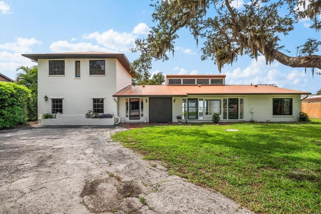 For Sale: $1,150,000 (3 beds, 2 baths, 2900 Square Feet)