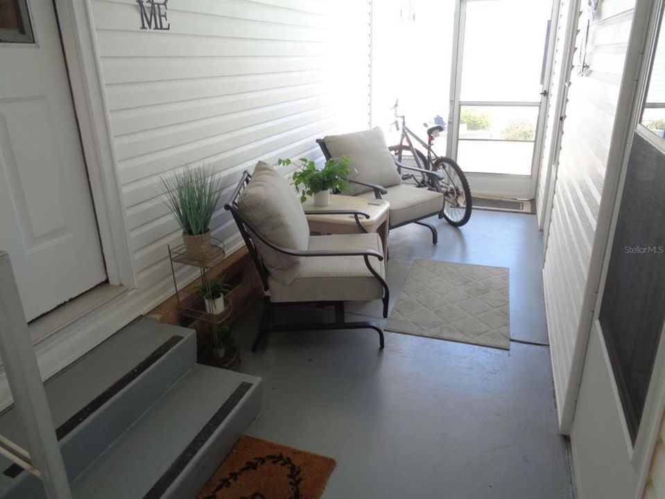 For Sale: $145,000 (2 beds, 2 baths, 1250 Square Feet)