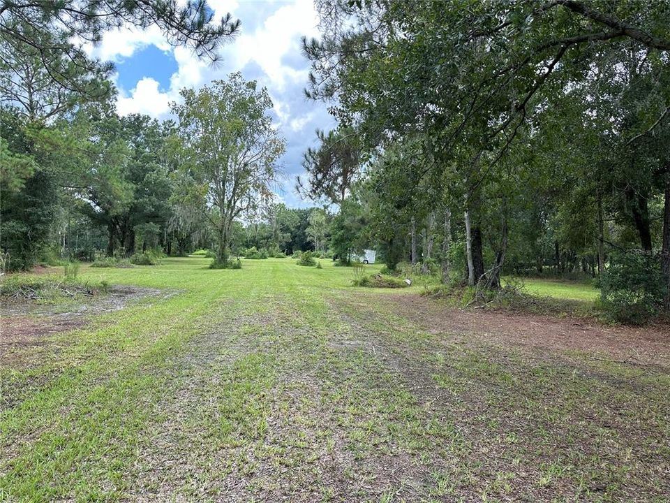 En Venta: $199,999 (2.32 acres)