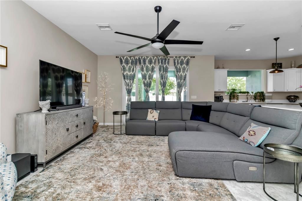 Active With Contract: $374,950 (3 beds, 2 baths, 1995 Square Feet)