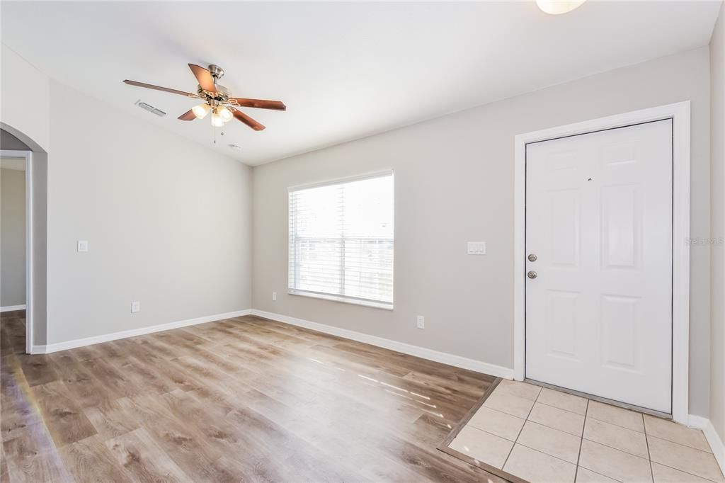 Active With Contract: $1,790 (3 beds, 2 baths, 1332 Square Feet)