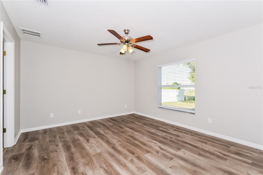 Active With Contract: $1,790 (3 beds, 2 baths, 1332 Square Feet)