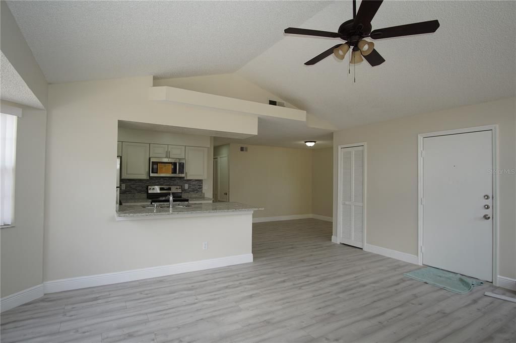 For Rent: $1,650 (2 beds, 2 baths, 1066 Square Feet)