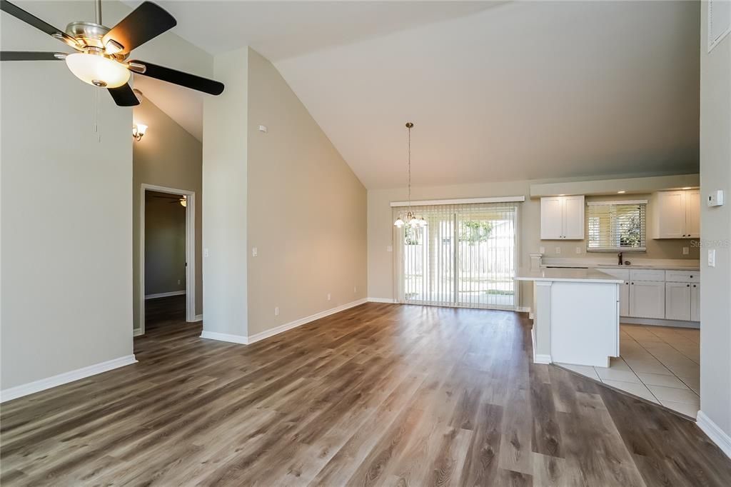 For Rent: $1,785 (3 beds, 2 baths, 1279 Square Feet)