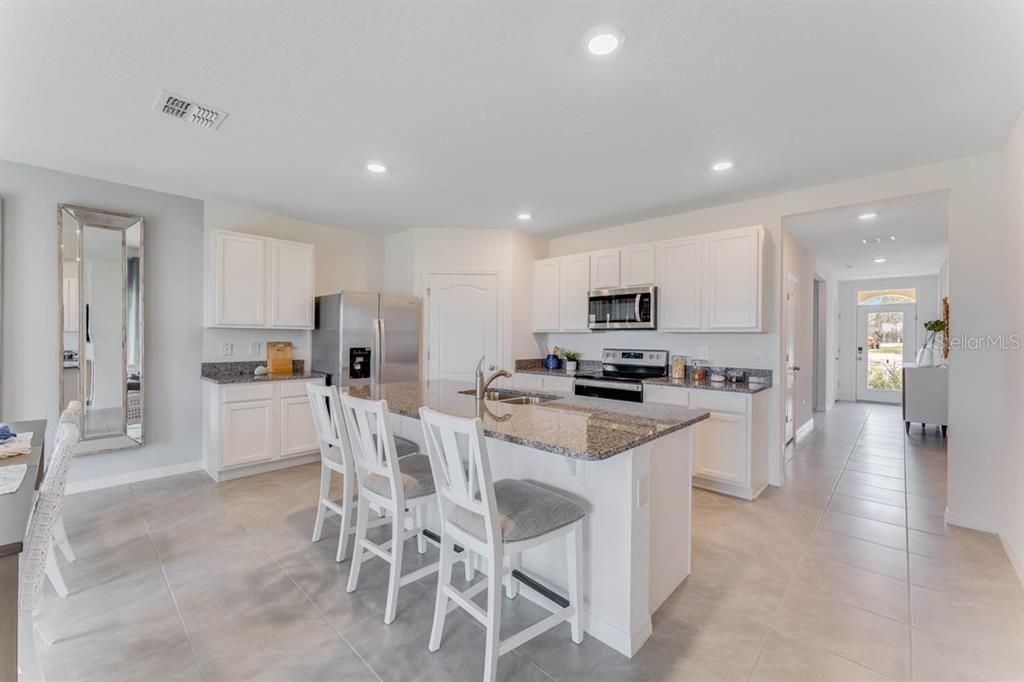 Active With Contract: $399,990 (4 beds, 2 baths, 1828 Square Feet)