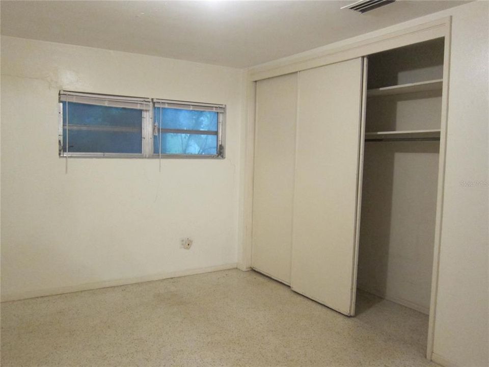 For Rent: $1,500 (3 beds, 2 baths, 1944 Square Feet)