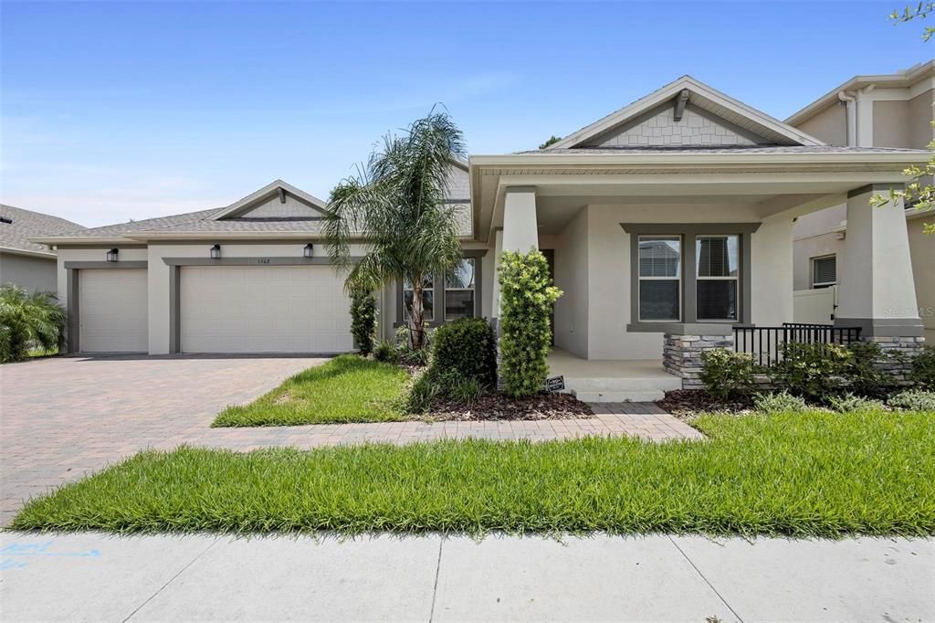 Recently Sold: $730,000 (5 beds, 3 baths, 3014 Square Feet)