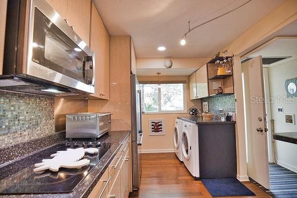 En Venta: $379,900 (2 camas, 2 baños, 1116 Pies cuadrados)