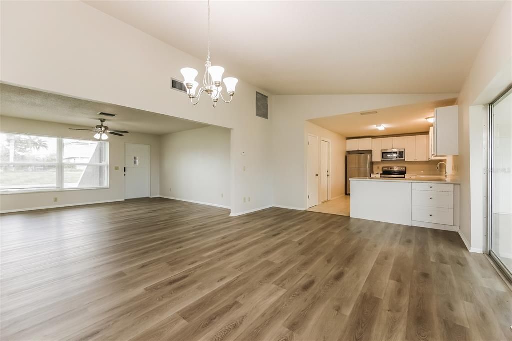 For Rent: $2,140 (3 beds, 2 baths, 1408 Square Feet)