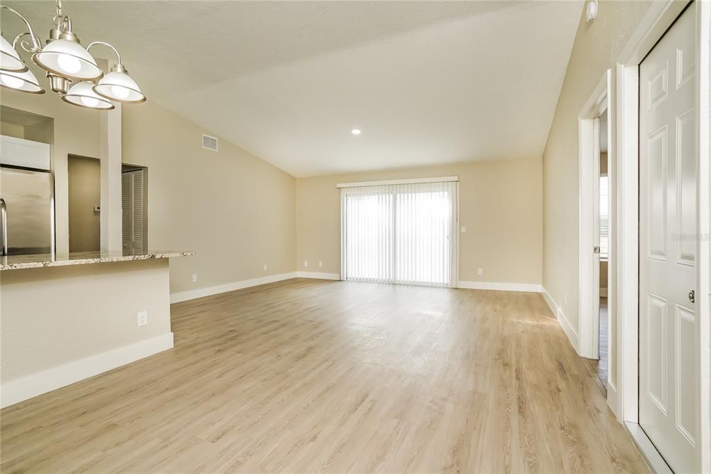 For Rent: $1,745 (3 beds, 2 baths, 1128 Square Feet)