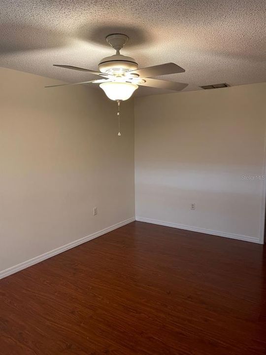 For Rent: $1,375 (2 beds, 2 baths, 1038 Square Feet)