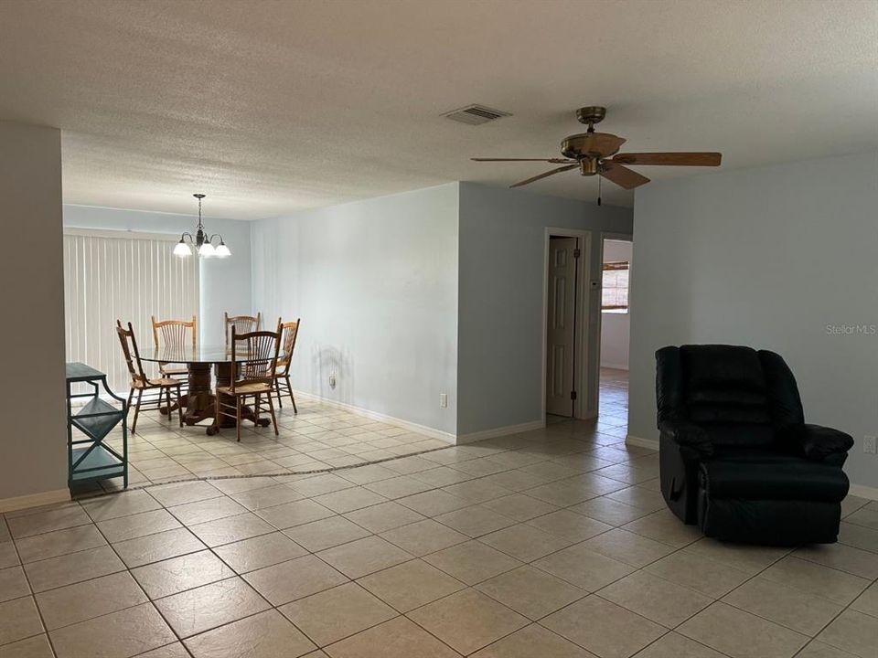 Living/dining room