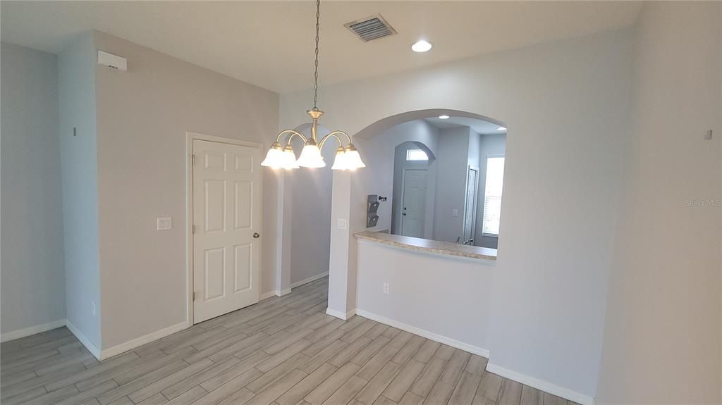 For Rent: $1,799 (2 beds, 2 baths, 1120 Square Feet)