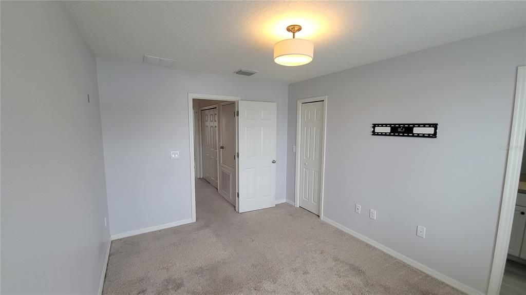 For Rent: $1,799 (2 beds, 2 baths, 1120 Square Feet)