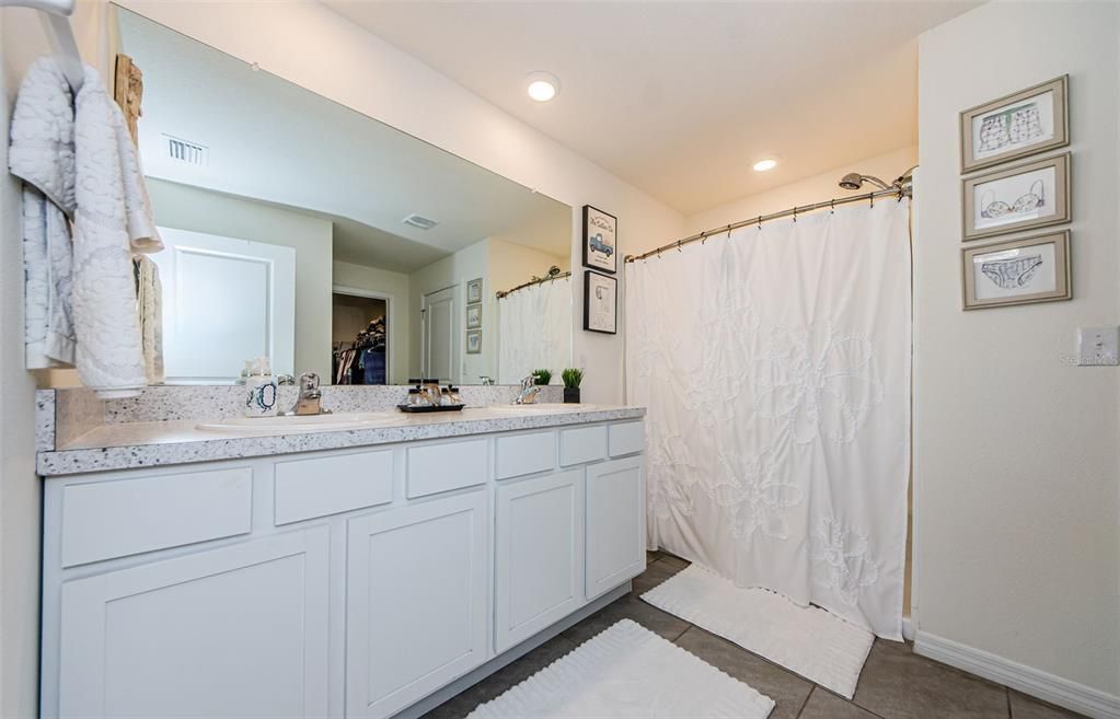 Active With Contract: $359,900 (4 beds, 2 baths, 1846 Square Feet)