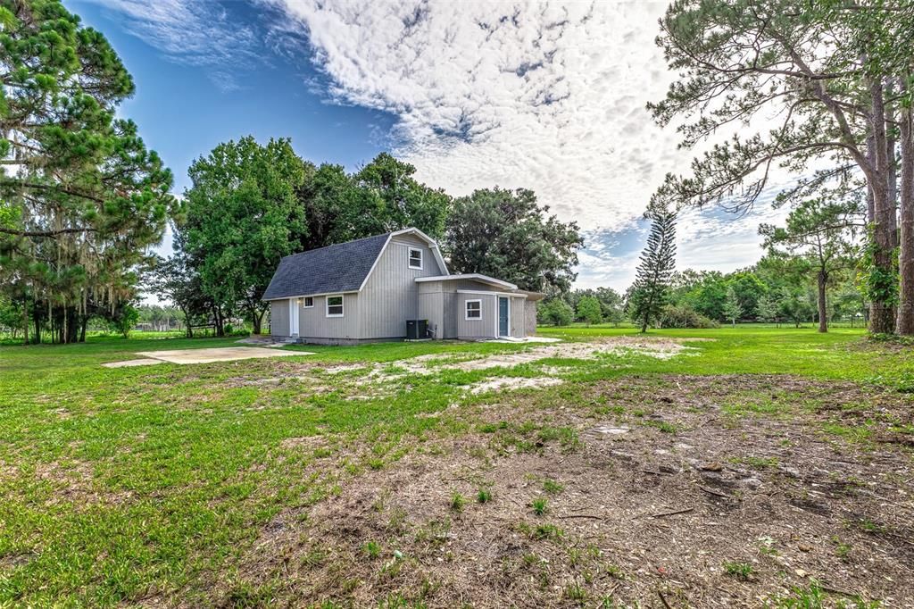 Active With Contract: $379,950 (3 beds, 2 baths, 1618 Square Feet)