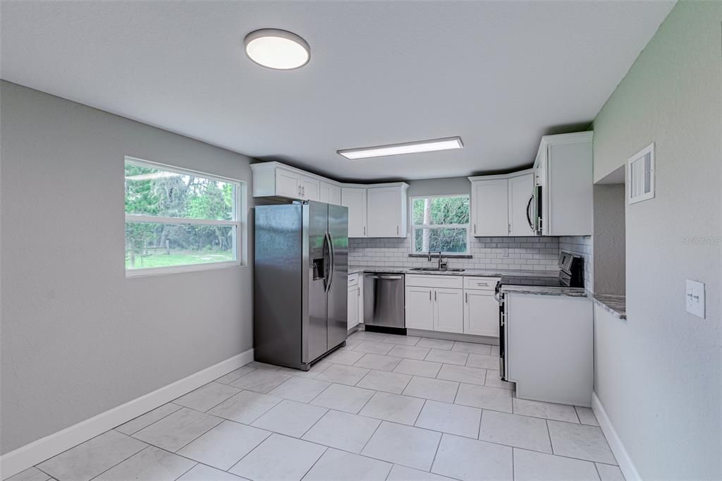 Active With Contract: $379,950 (3 beds, 2 baths, 1618 Square Feet)