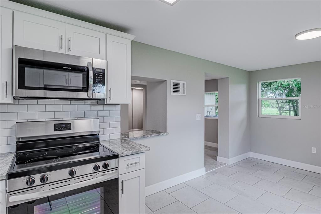 Active With Contract: $379,950 (3 beds, 2 baths, 1618 Square Feet)