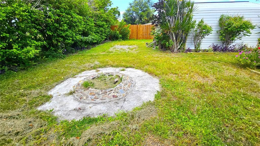 FIREPIT VIEW OF BACK OF THE HOUSE