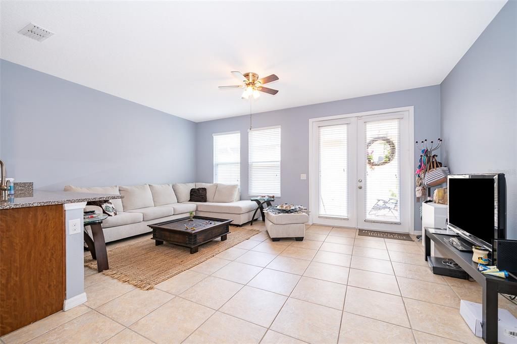 Active With Contract: $440,000 (3 beds, 2 baths, 1938 Square Feet)