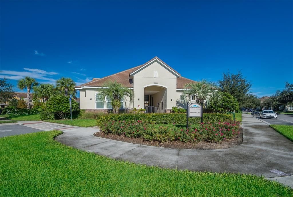 Active With Contract: $440,000 (3 beds, 2 baths, 1938 Square Feet)