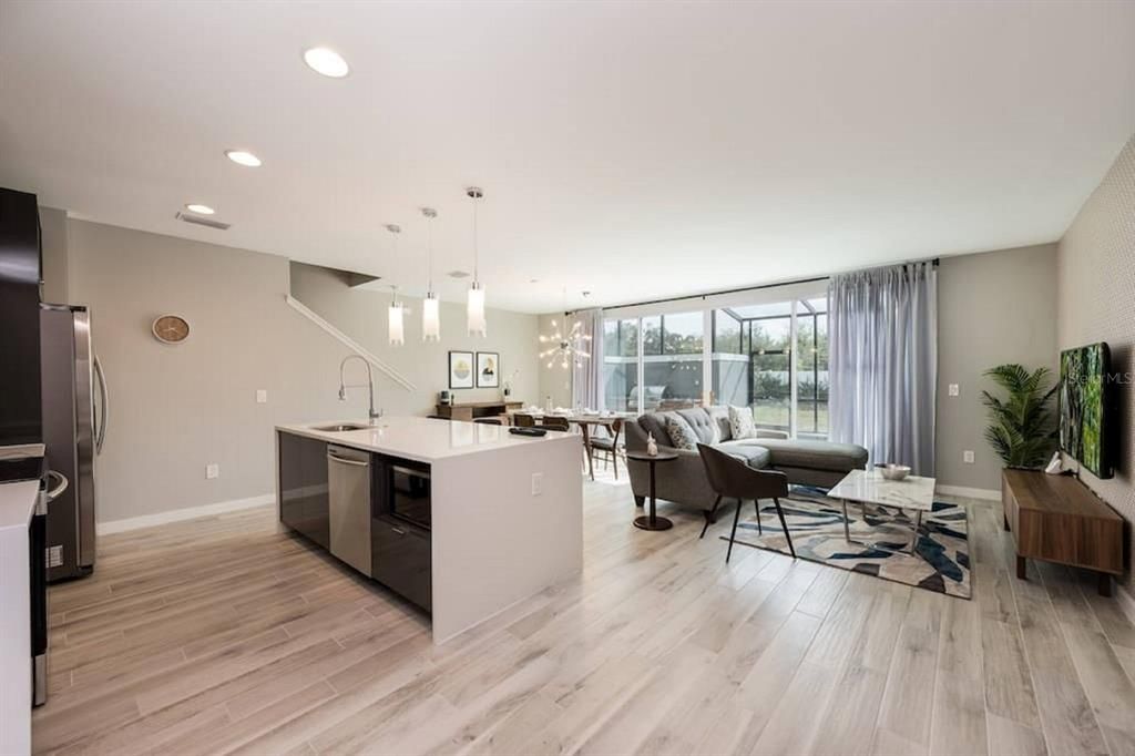 Active With Contract: $485,000 (4 beds, 3 baths, 1752 Square Feet)