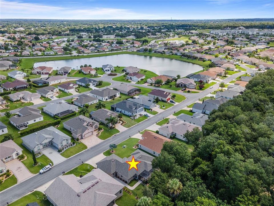 Active With Contract: $384,900 (3 beds, 2 baths, 1389 Square Feet)