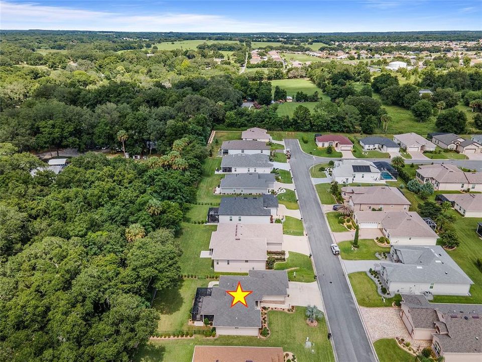 Active With Contract: $384,900 (3 beds, 2 baths, 1389 Square Feet)