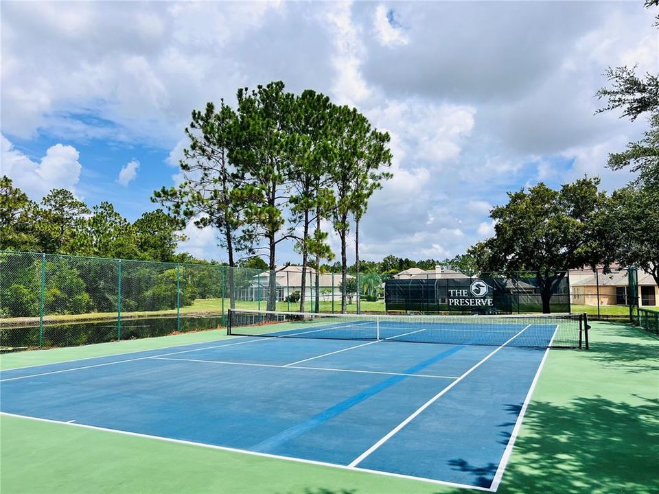 Community tennis court