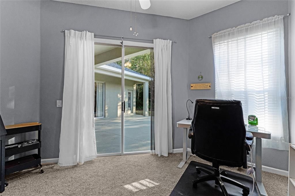 Master bedroom bonus room