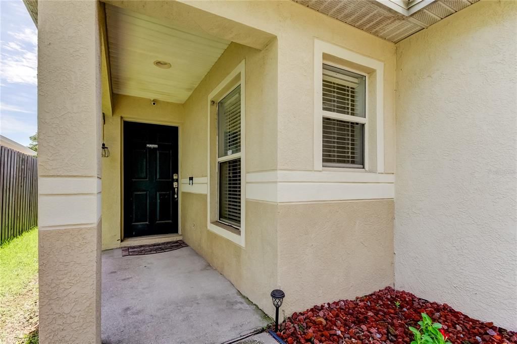 Active With Contract: $318,900 (3 beds, 2 baths, 1151 Square Feet)