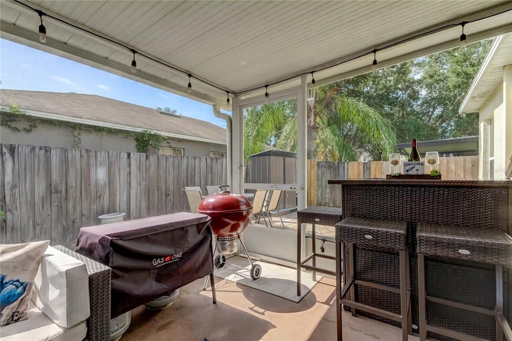 Active With Contract: $318,900 (3 beds, 2 baths, 1151 Square Feet)