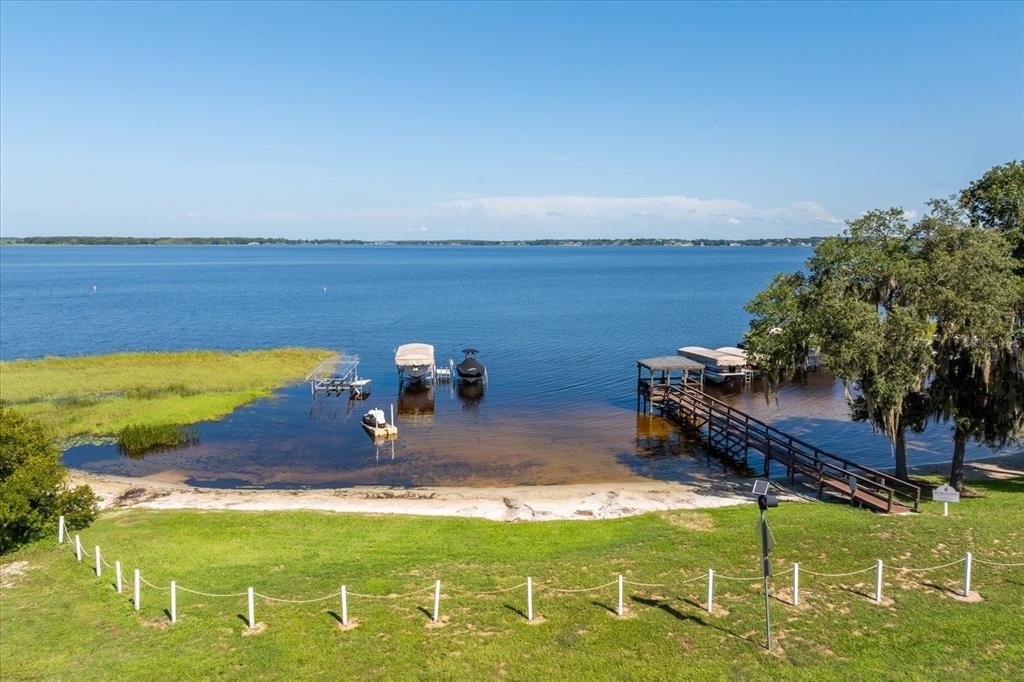 Community lake access to Lake Minneola.