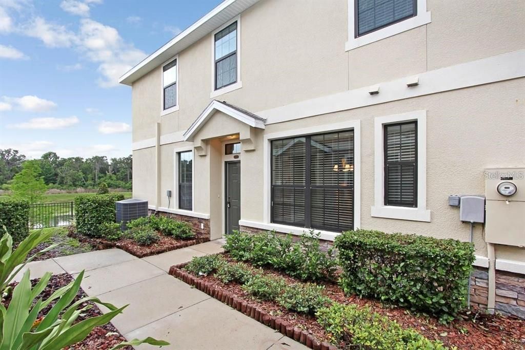 Recently Rented: $2,250 (3 beds, 2 baths, 1760 Square Feet)