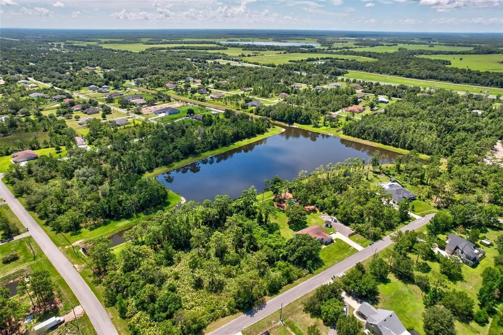 На продажу: $175,000 (1.04 acres)