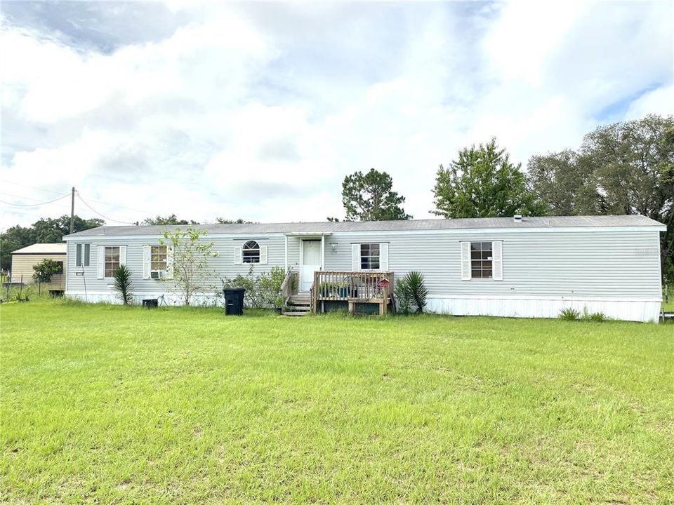 Recently Sold: $129,500 (3 beds, 2 baths, 1216 Square Feet)