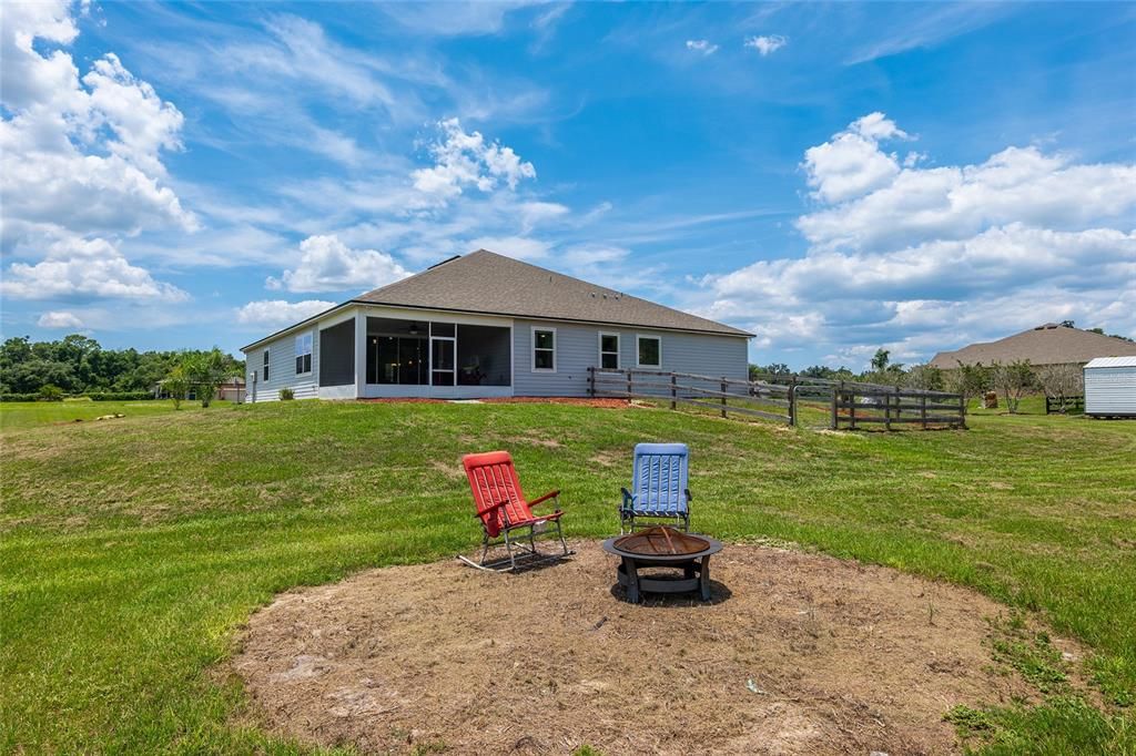 For Sale: $725,000 (4 beds, 3 baths, 3100 Square Feet)