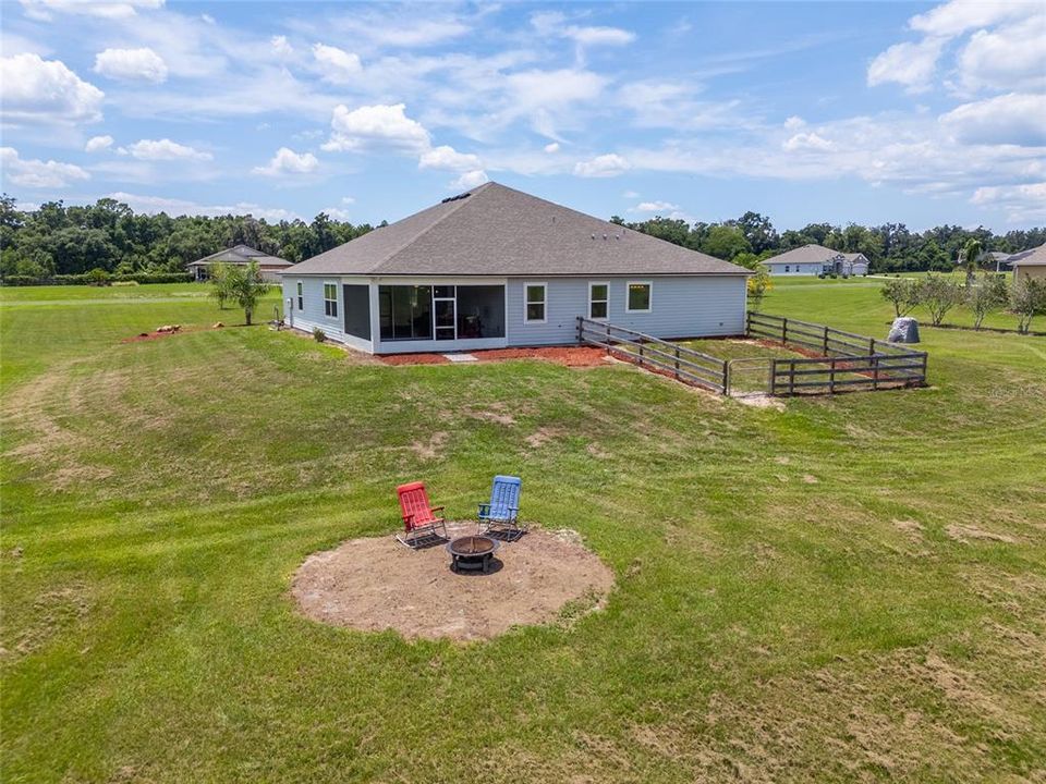 For Sale: $725,000 (4 beds, 3 baths, 3100 Square Feet)