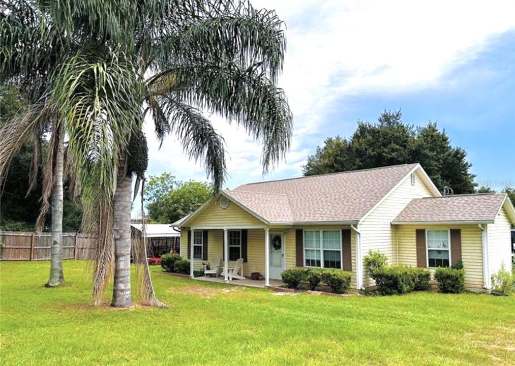 For Sale: $292,000 (3 beds, 2 baths, 1237 Square Feet)