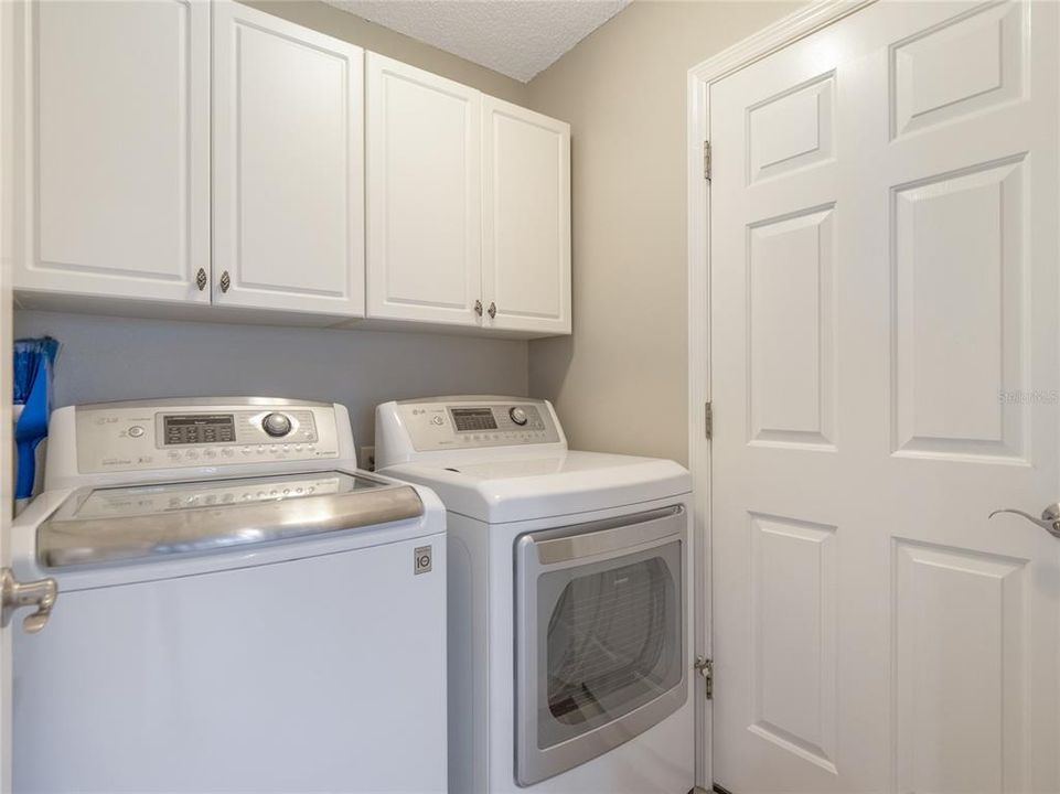 For Sale: $332,500 (3 beds, 2 baths, 1591 Square Feet)