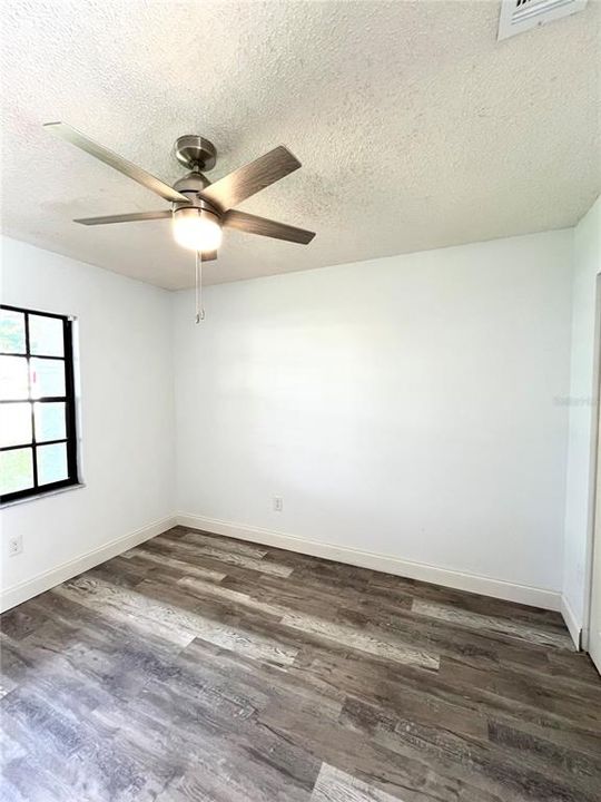 For Sale: $224,900 (3 beds, 2 baths, 1288 Square Feet)