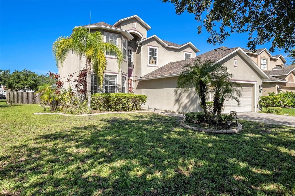 Active With Contract: $399,500 (4 beds, 3 baths, 2761 Square Feet)