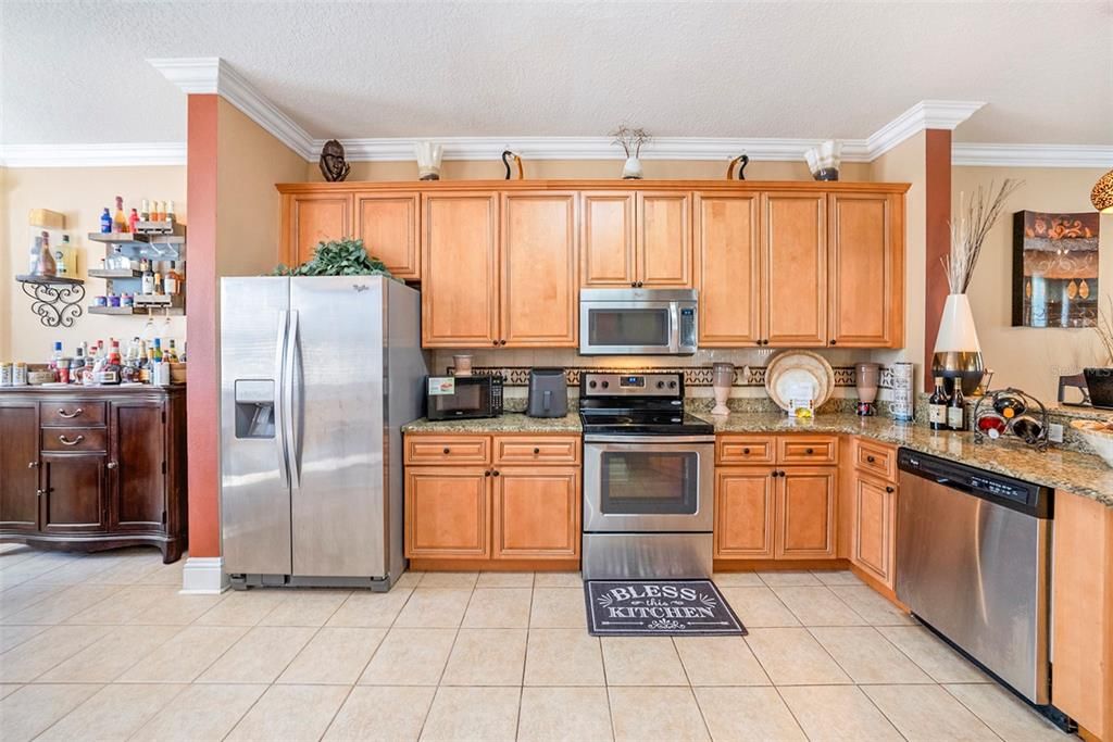 Active With Contract: $399,500 (4 beds, 3 baths, 2761 Square Feet)