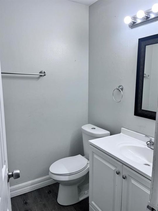 For Rent: $1,675 (2 beds, 1 baths, 908 Square Feet)