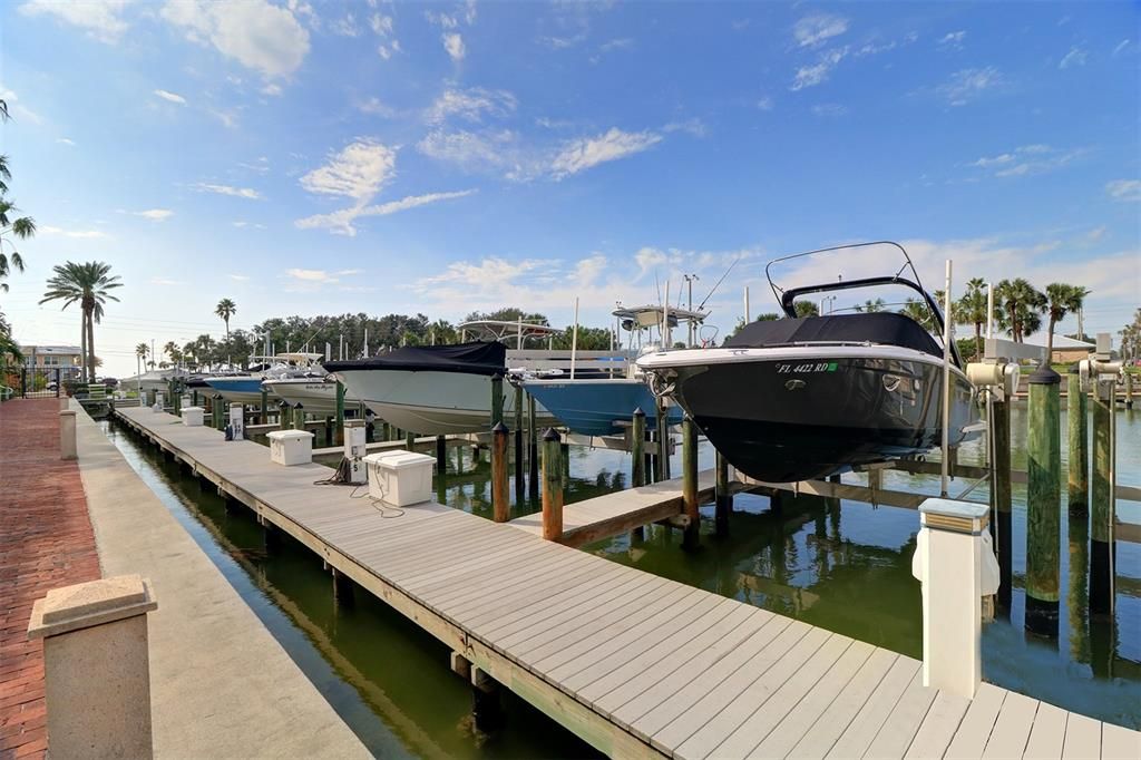 For Sale: $1,449,000 (3 beds, 2 baths, 1870 Square Feet)