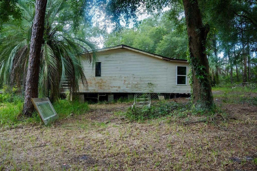 For Sale: $240,000 (3 beds, 2 baths, 920 Square Feet)